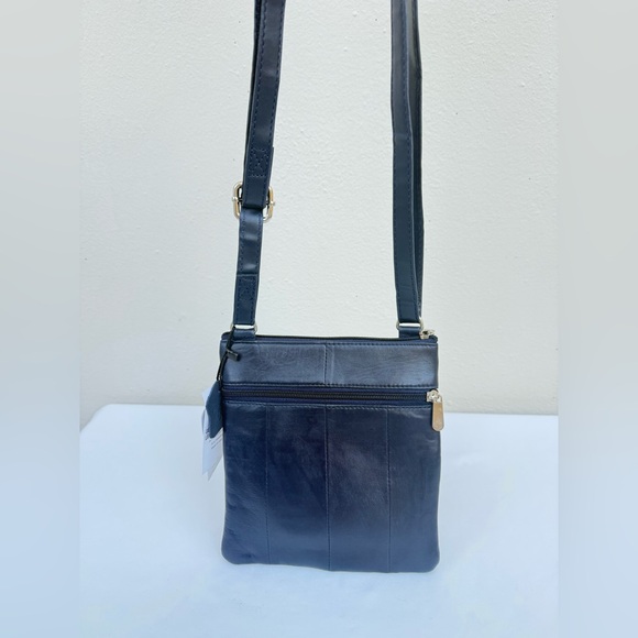 Genuine Leather Crossbody Bag with Triple Zip Front 👜💙 - Picture 12 of 16